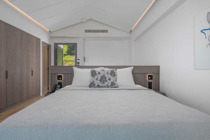 Room 10 of 260