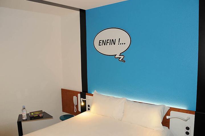 Room 4 of 17
