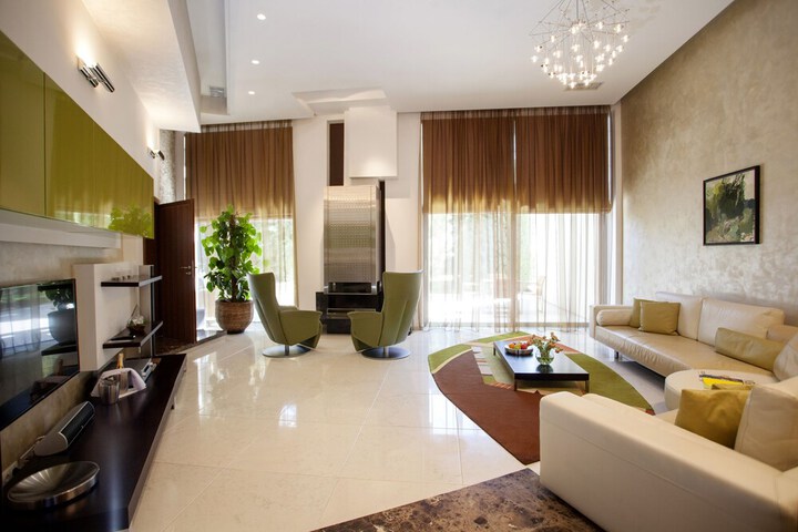 Room 9 of 55