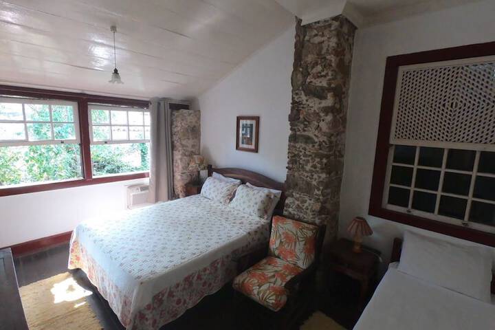 Room 27 of 124