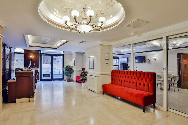Hotel Lobby