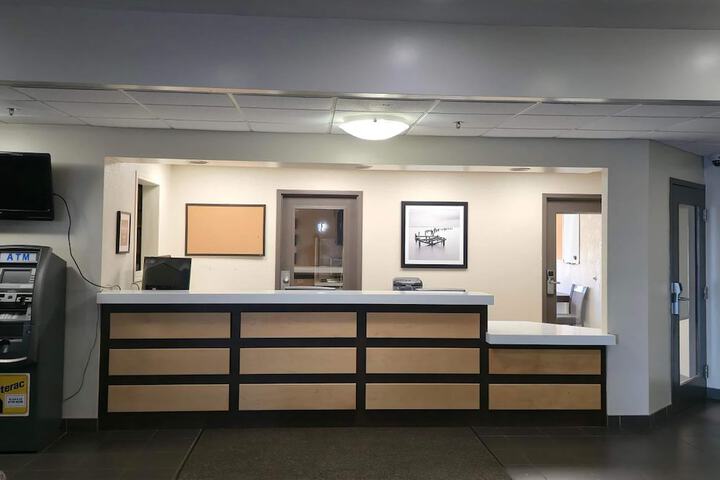 Guest Lobby