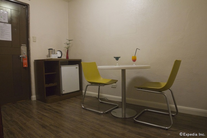 Room 18 of 26