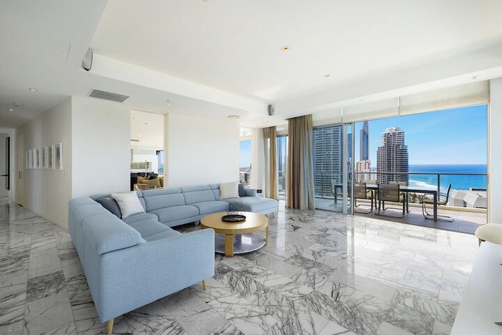 Room 93 of 171