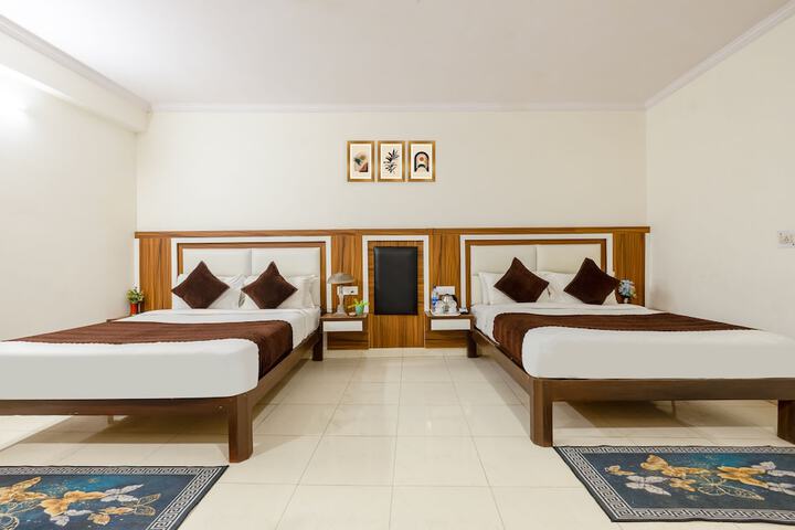 Room 13 of 44