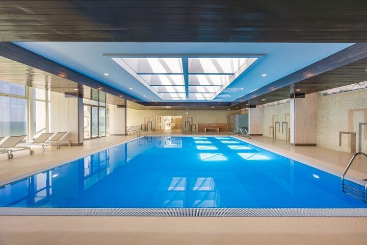Pool 90 of 135
