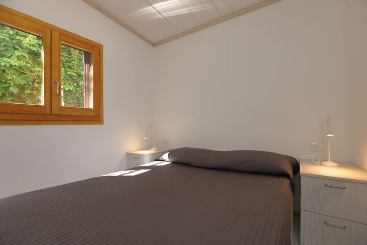 Room 3 of 79