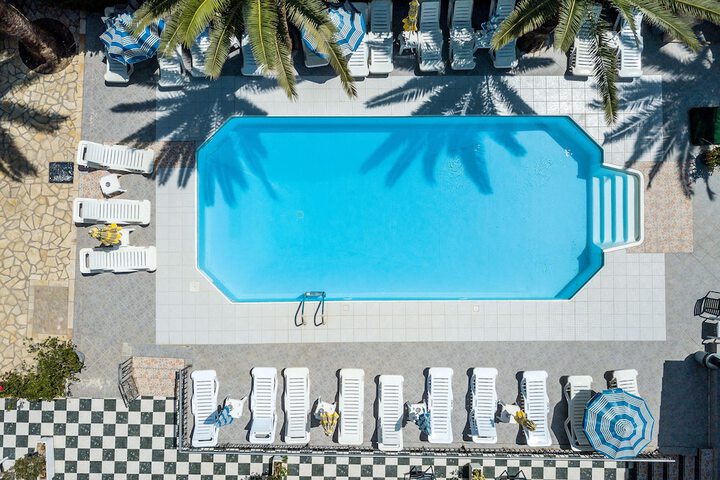 Pool 23 of 41