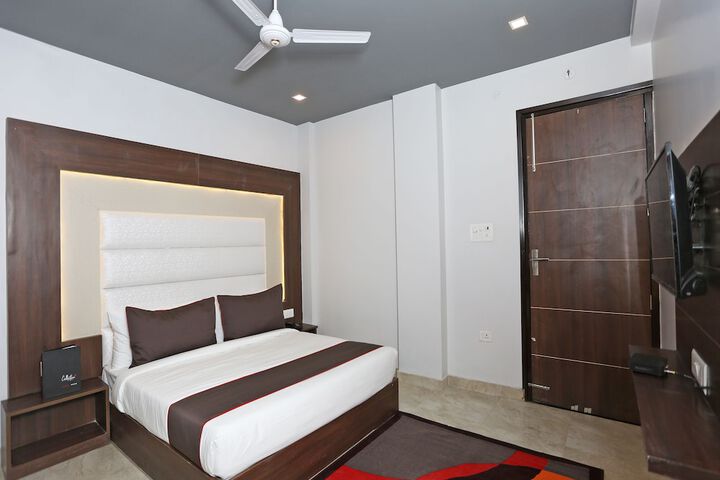 Room 22 of 28