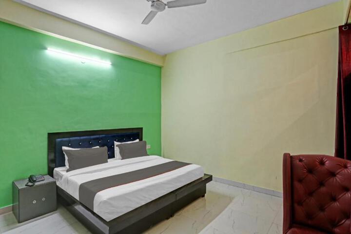 Hotel O Mango Bloom