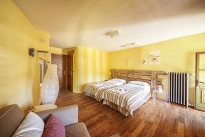 Room 27 of 60