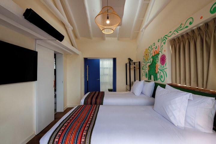 Room 33 of 73
