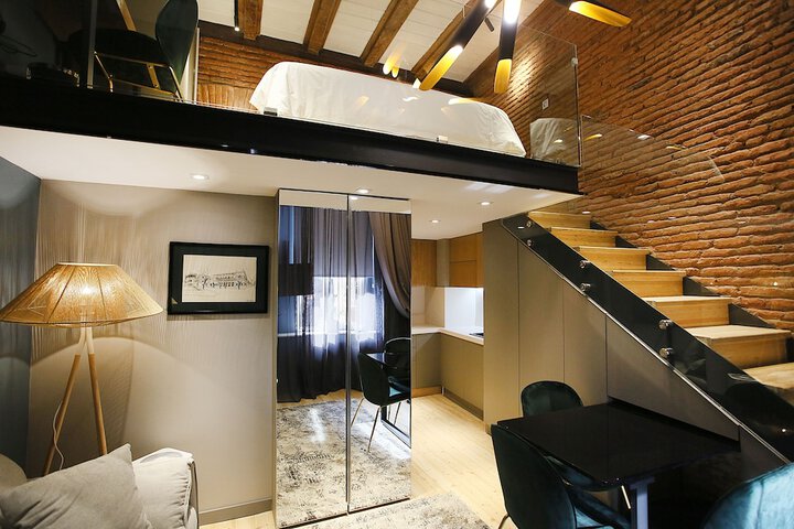 Room 65 of 131