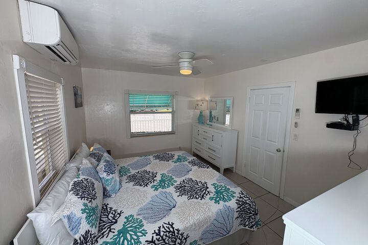 Room 17 of 141