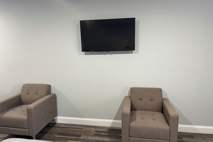 Room 6 of 30