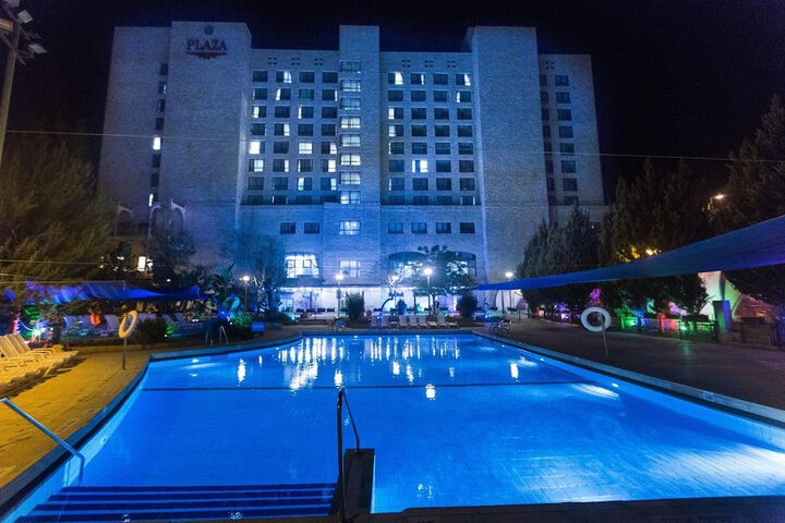 Pool Hotel