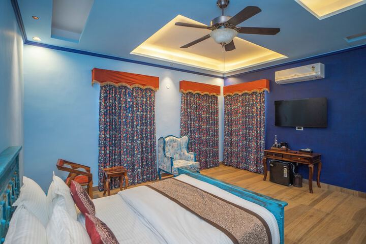 Room 28 of 57