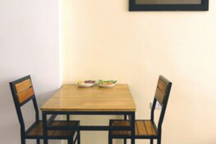 Room 6 of 24