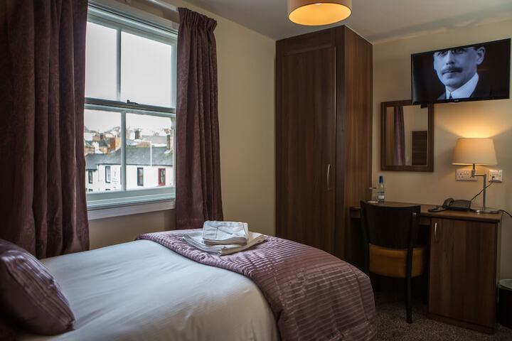 Room 14 of 47