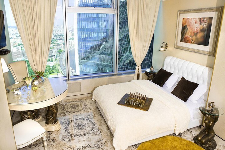 Room 27 of 62