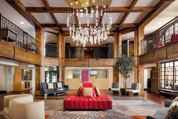 Hotel Interior 7 of 38