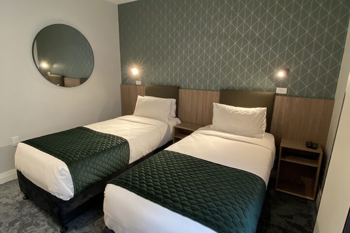 Room 22 of 116