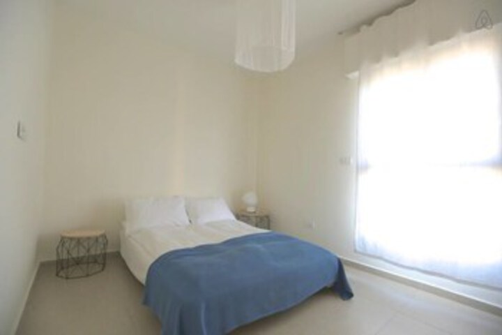 Room 10 of 21