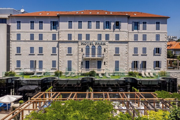 Hotel 133 of 135