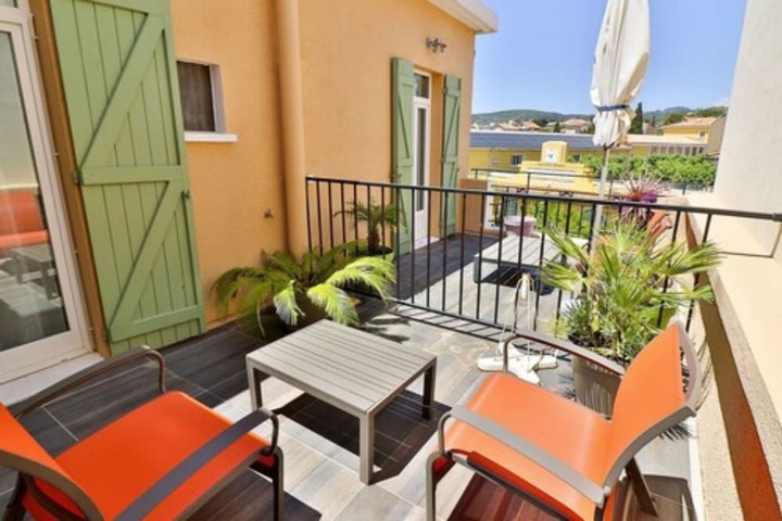 Terrace/Patio 42 of 77