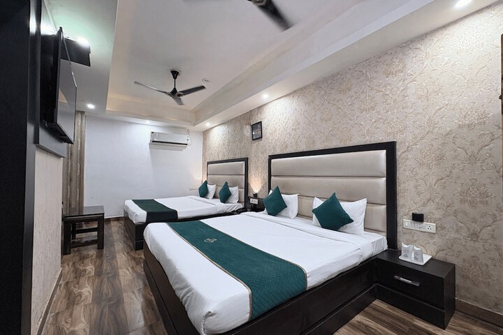 Room 8 of 23