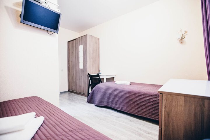 Room 38 of 83