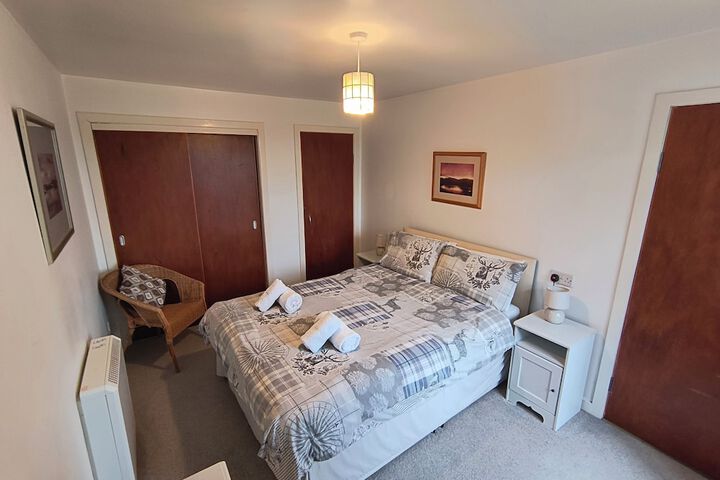 Room 4 of 19