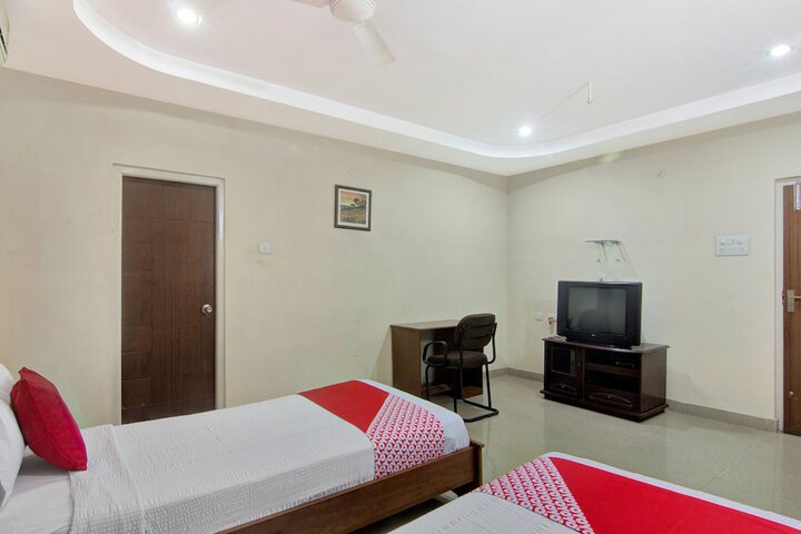 Room 12 of 26