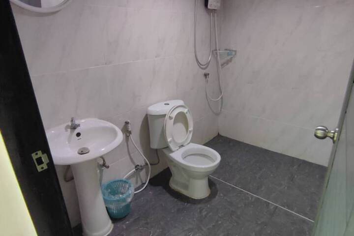 Room 14 of 19