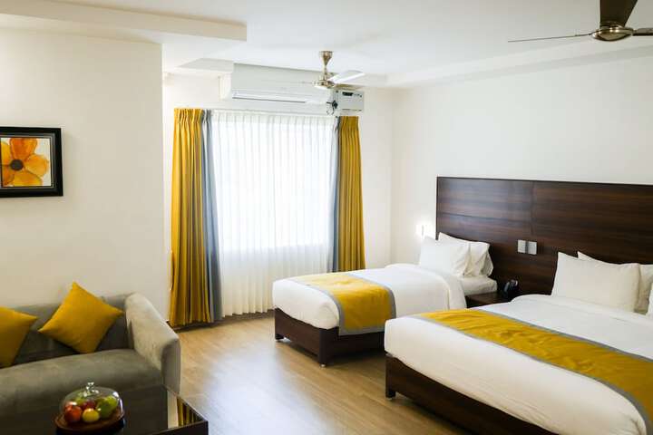 Room 6 of 25