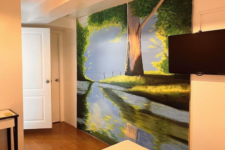 Room 35 of 89