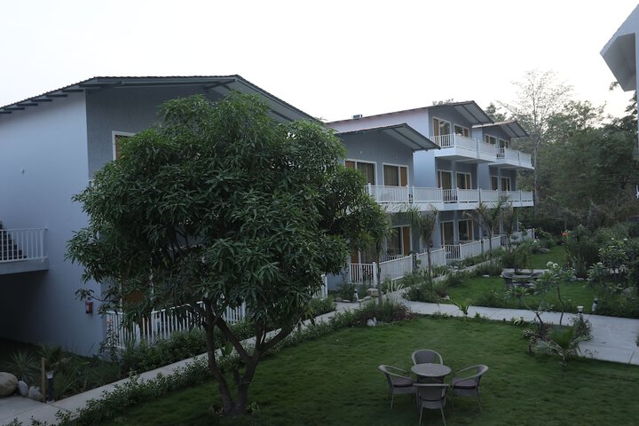 Hotel Exterior 117 of 117