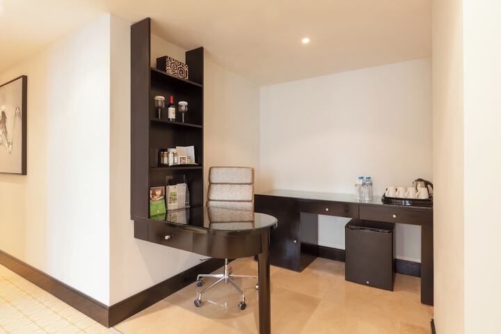 Room 47 of 211