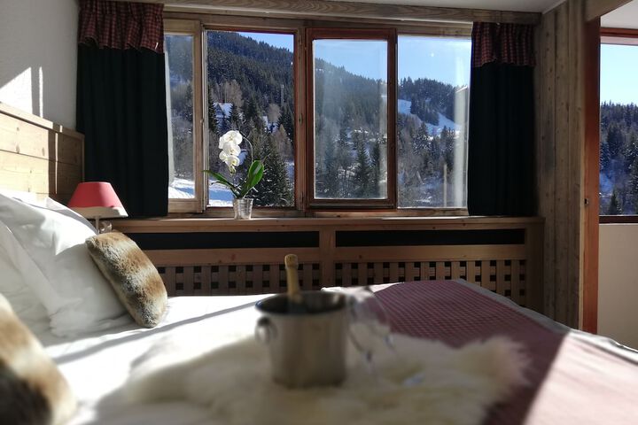 Room 4 of 38