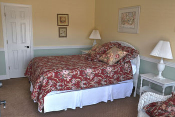 Room 14 of 28