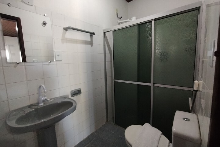 Room 15 of 37