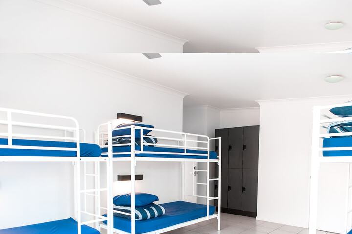 Room 13 of 43
