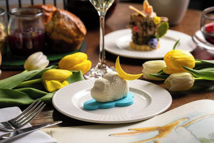 Dining 75 of 95