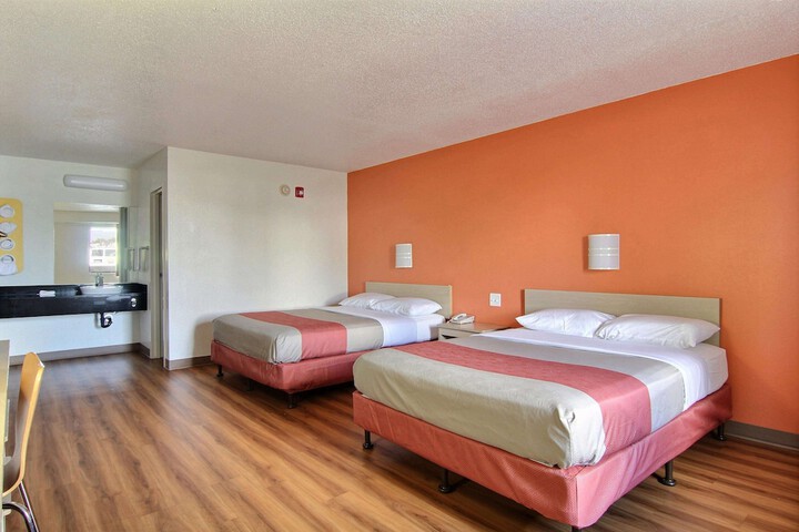 Room 18 of 45
