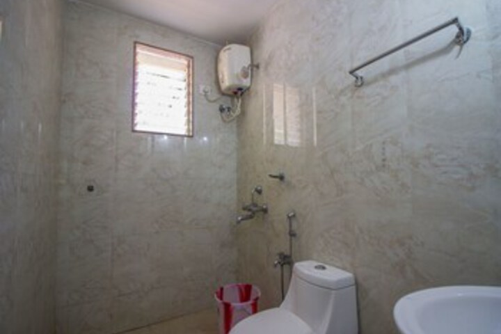 Room 2 of 22