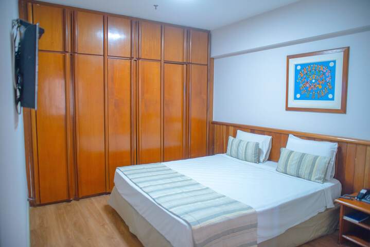Room 17 of 57