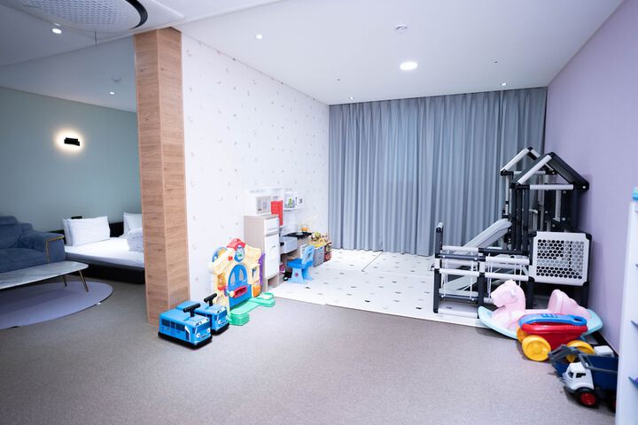 Room 26 of 54