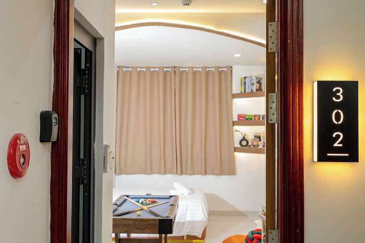 Room 62 of 107