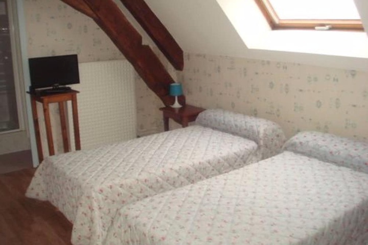Room 8 of 45