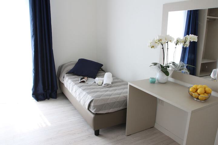 Room 9 of 51